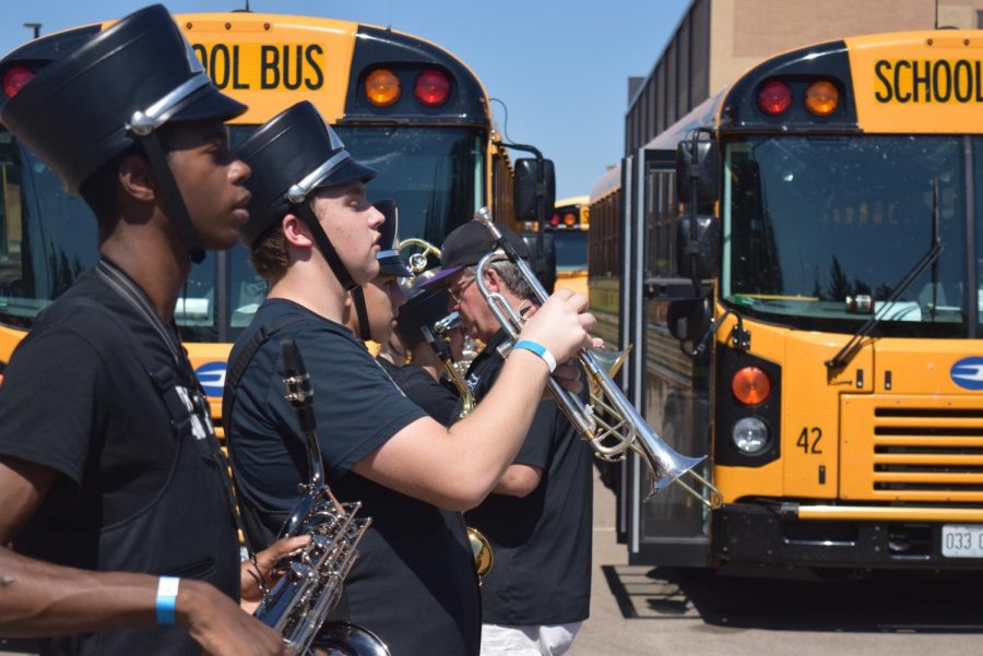 Day In The Life Of Marching Band: Farmington Competition [Photo Essay]