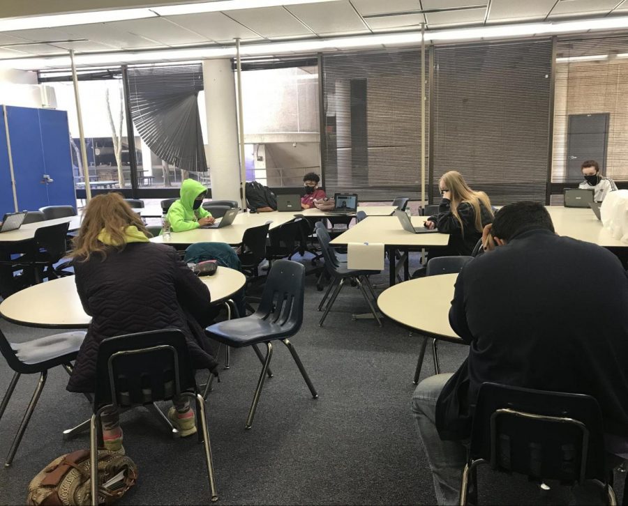 Students at North learn virtually while attending in-person classes. While some students prefer to learn in-person and actually learn better that way, others prefer to learn virtually and learn better that way. 