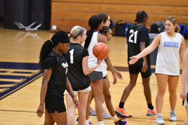 Parkway North girls varsity basketball hosts jamboree