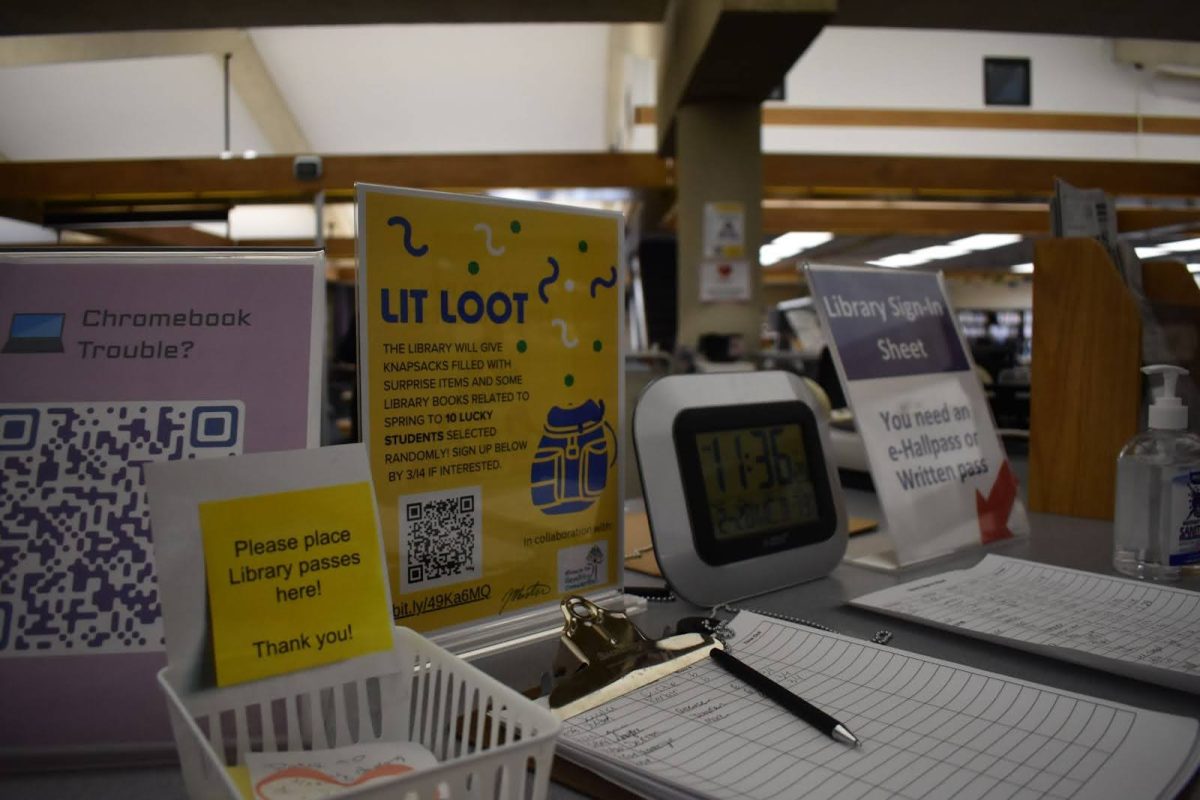 New book programs have been added to Parkway North Library to encourage students to read more and find the perfect book for them. The newest program, Lit. Loot, offers students a chance to win a knapsack of books.
